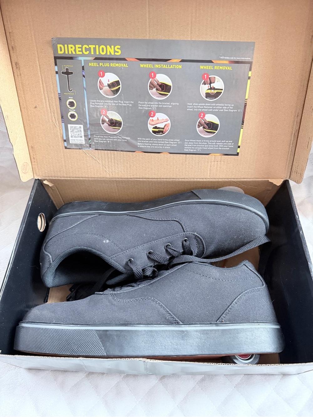 HEELYs Black Wheeled Skate Shoes Men’s Size 12 w/ Box & Accessories